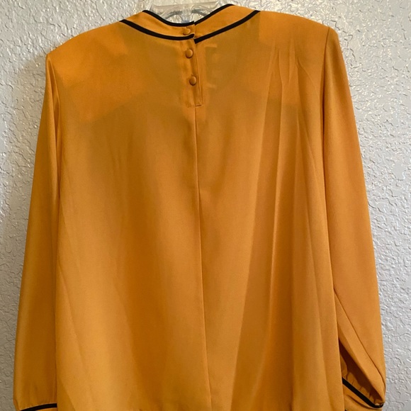 Women’s Mustard Blouse - Picture 3 of 4